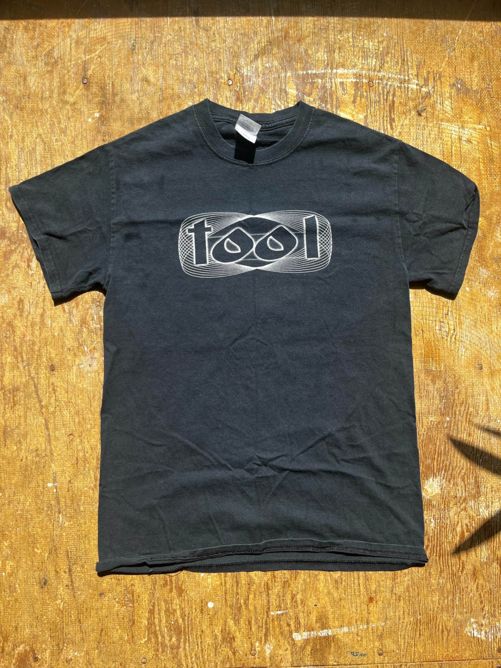 2002 tool lateralus tee